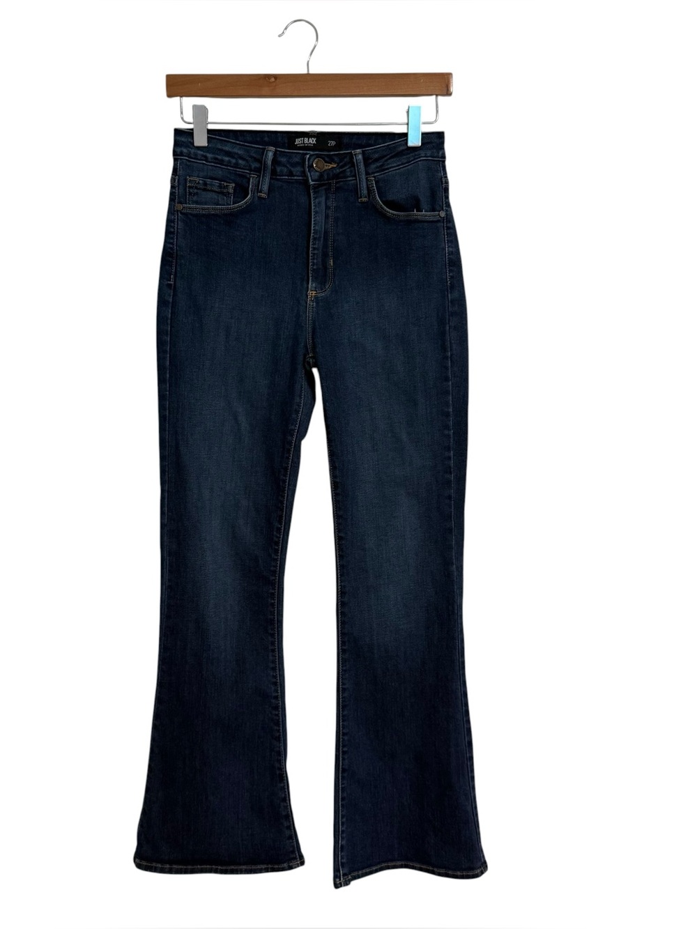 Just Black Flare Jeans size 27P Dark Wash 
Style SF993P